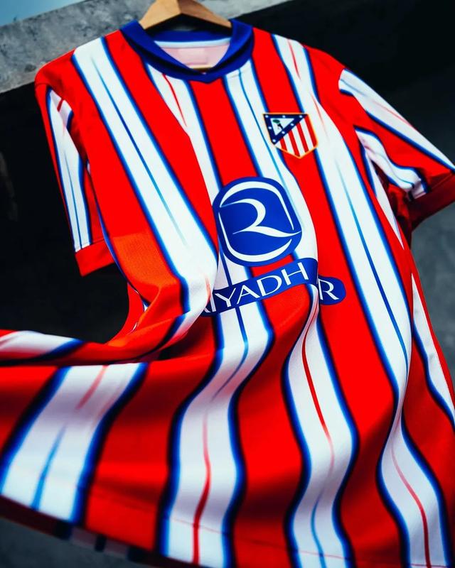 2425 Atletico Madrid Home Red Soccer Jersey Comfortable and Breathable