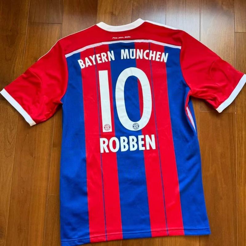 14-15 Bayern Munich home jersey number 10 Robben