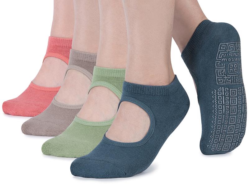 unenow Non Slip Grip Yoga Socks for Women with Cushion for Pilates, Barre, Home Breathable Comfortable