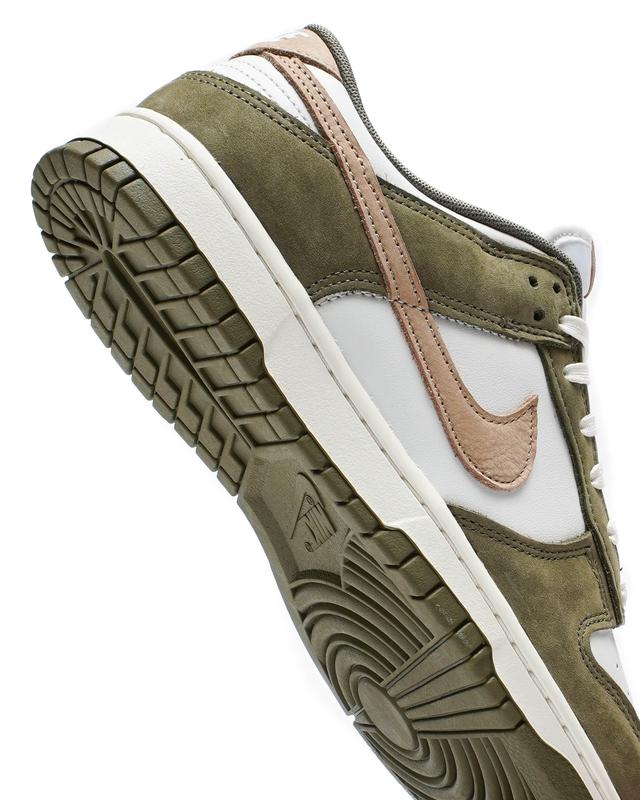 Nike Dunk Low Premium Medium Olive Hemp FQ8250-200 Men's Fashion Sneaker New