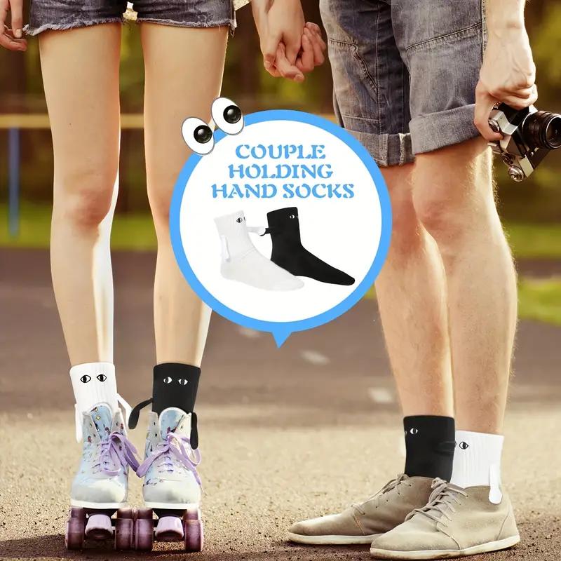 Two pairs Sports hand-holding socks, novel couple sports hand-holding socks, magnetic socks for adults, Valentine's Day gifts, friends