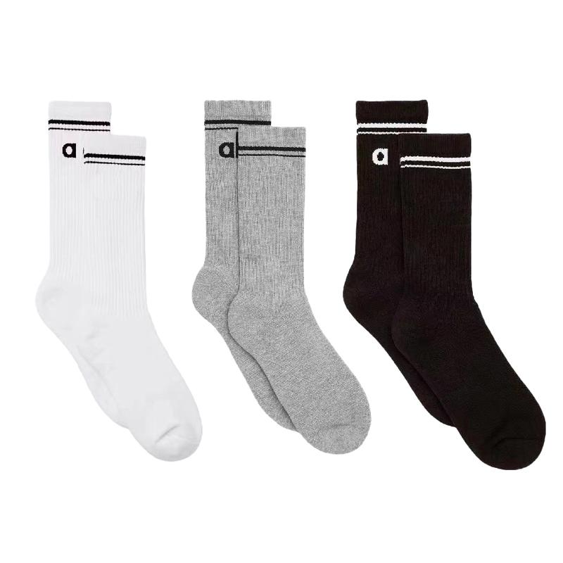 Yoga 3 Pairs Unisex Sports Casual Running Retro Mid-tube Socks