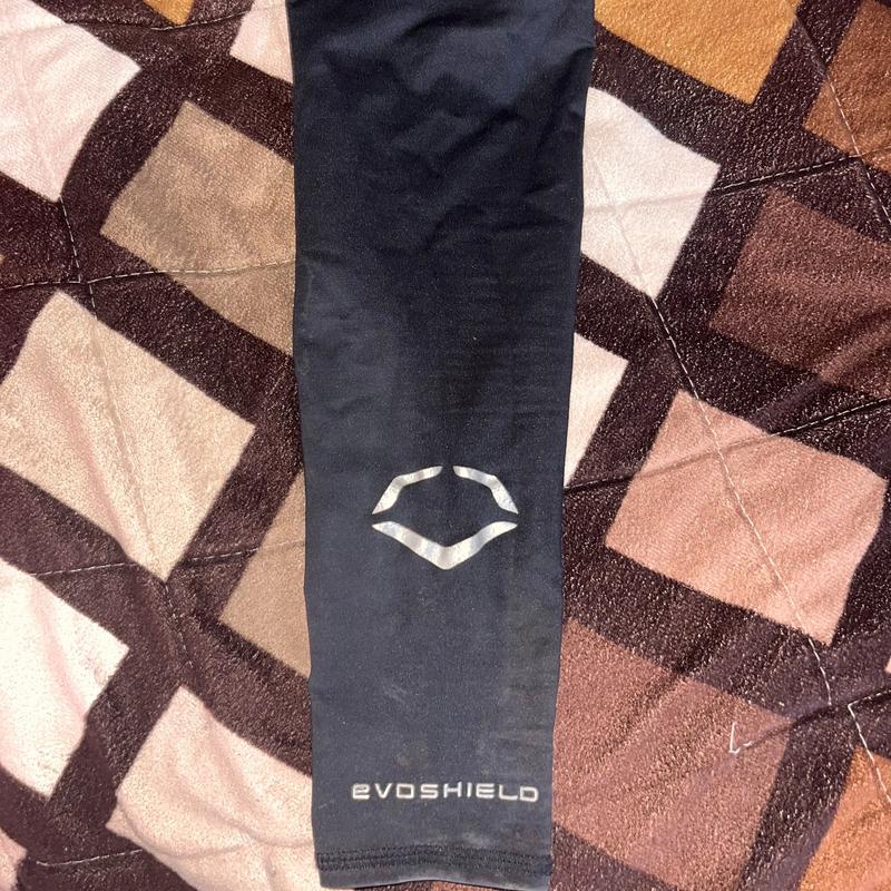 EvoShield Arm Sleeve | Support, Athletic Performance, Superior Comfort for Physical Activities | Perfect for Training, Sports | Size: S M, L XL